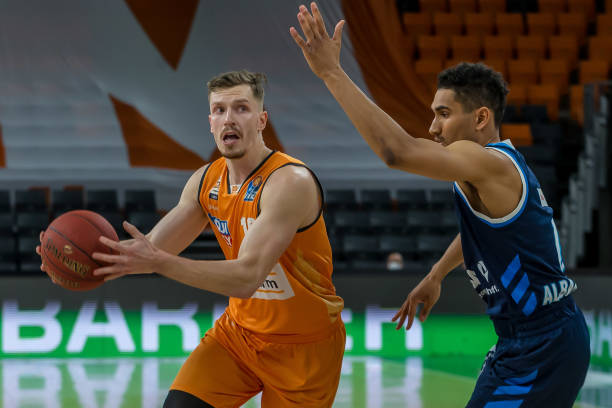 这场比赛中 这场比赛中