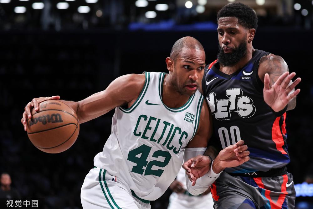 油炸丸子 油炸丸子