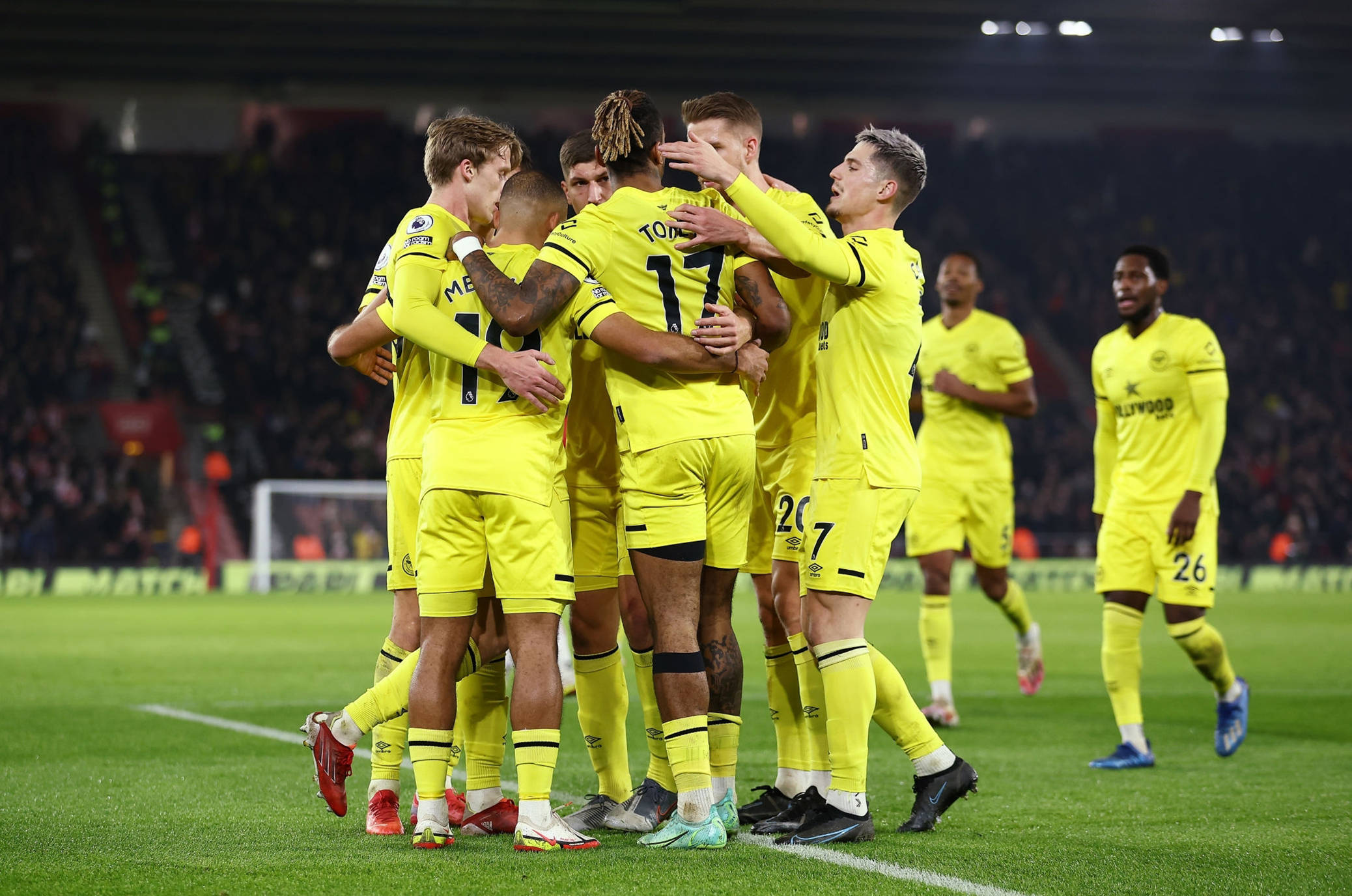 油炸丸子 油炸丸子