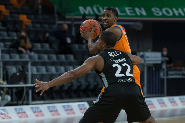 老将就成了 老将就成了